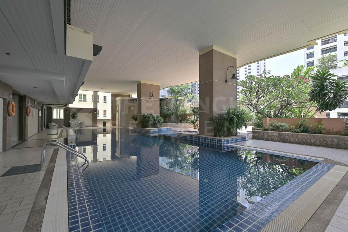 Căn hộ Cozy & Spacious 2br High Floor/amazing View
