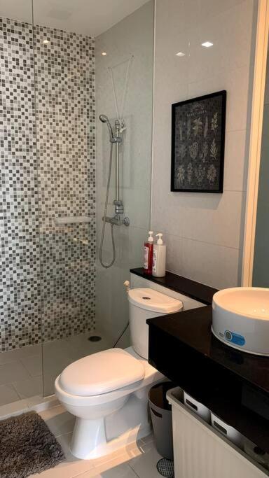 Cozy & Spacious 2br High Floor/amazing View Căn hộ *