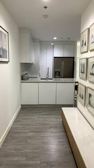 Căn hộ Cozy & Spacious 2br High Floor/amazing View *
