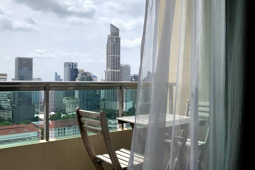 Căn hộ Cozy & Spacious 2br High Floor/amazing View